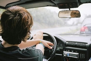 Фотография к новости: Четверо подростков попали в ДТП на угнанной машине в Алматы