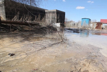 Фотография к новости: Жители Уральска третьи сутки сидят без воды