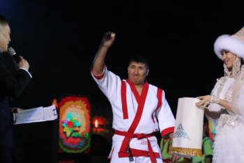 Фотография к новости: Ключи от авто вручили победителю турнира "Алматы Барысы-2018" 