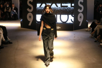 Фотография к новости: Китайские дизайнеры представили свои коллекции на неделе моды в Алматы