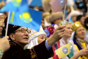 Фотография к новости: Основная масса казахстанцев живут так, как никогда не жили – Назарбаев