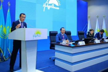 "Нұр Отан" должен стать ключевой движущей силой страны - Ашимбаев