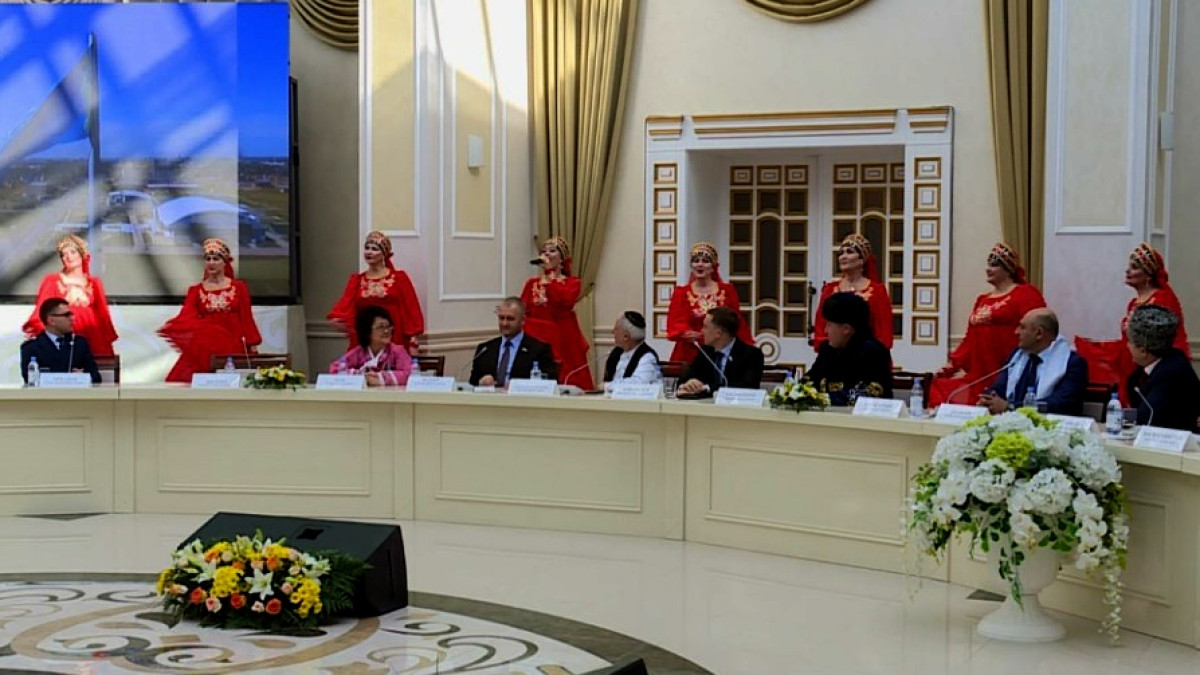 автора
