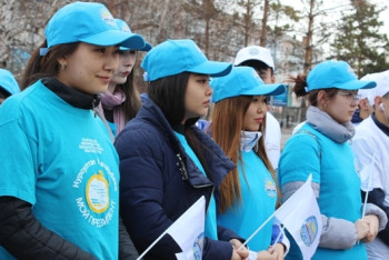 Фотография к новости: На раскопки курганов времён Кимакского каганата отправились юные археологи