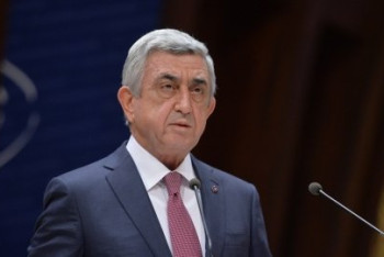 Фотография к новости: Премьер Армении Серж Саргсян подал в отставку