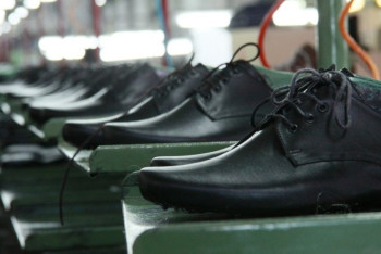 Фотография к новости: Отечественное производство обуви не обеспечивает спрос казахстанцев – исследование  