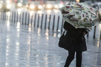 Фотография к новости: Осадки и порывистый ветер сохраняются на большей части территории Казахстана 