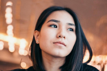 Фотография к новости: Мать выпавшей из окна МГИМО казахстанки обратилась к пользователям соцсети