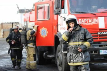 Фотография к новости: Пожарные спасли от суицида девушку в Карагандинской области