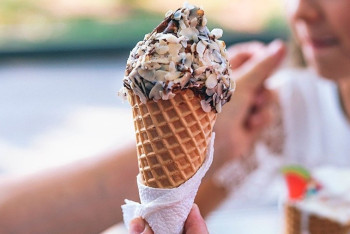 Массовое отравление мороженым в Шымкенте: продавцы оказались носителями инфекций