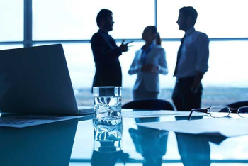 Фотография к новости: Брать пример у местных органов по планированию финансирования призвал Султанов