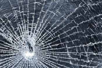 "Невежливые" люди в камуфляже взяли под контроль трассу Алматы-Ташкент