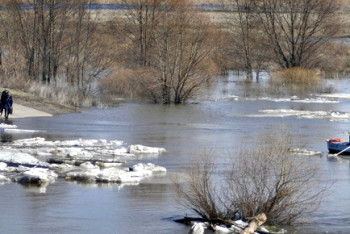 Фотография к новости: Штормовое предупреждение объявлено в Алматинской области