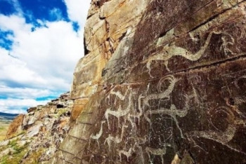 Фотография к новости: За год в рамках "Рухани жаңғыру" восстановлено 700 объектов культуры - Назарбаев
