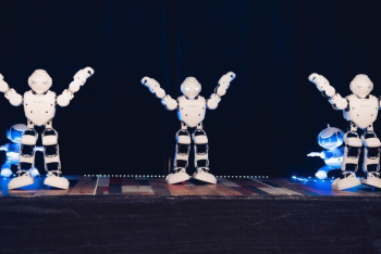 Фотография к новости: Что делать на выставке роботов в ТРЦ «Аружан»?