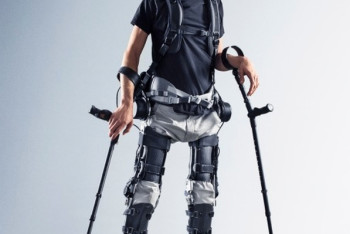 Фотография к новости: Реабилитационный экзоскелет создал молодой хирург из Караганды