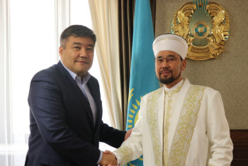 Новый министр по делам религий провел встречу с Верховным муфтием Казахстана