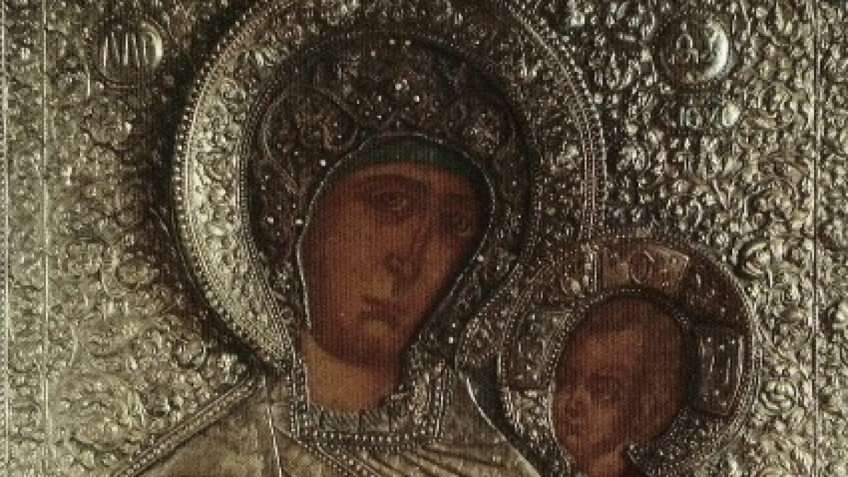 Назарбаев подарил православным казахстанцам Тихвинскую икону Божией Матери