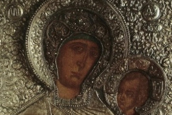 Фотография к новости: Назарбаев подарил православным казахстанцам Тихвинскую икону Божией Матери