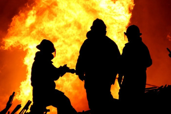 Фотография к новости: Охранник пострадал при пожаре в костанайском ТРЦ