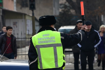 Фотография к новости: Коррупционеров среди полицейских Астаны стало вдвое больше