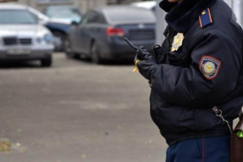 Фотография к новости: Обыски в редакциях Ratel и Forbes провели после заявления загадочного "Гражданина К" 