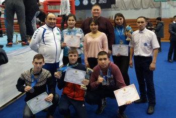 Фотография к новости: Начинающая спортсменка произвела фурор на чемпионате Казахстана по кикбоксингу