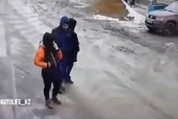 Фотография к новости: Разбивали стёкла авто: полиция Алматы задержала малолетних автоворишек