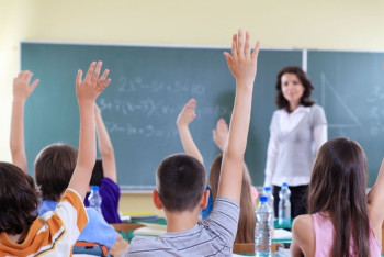 Фотография к новости: Ученики быстрее учителей овладевают английским языком – эксперт