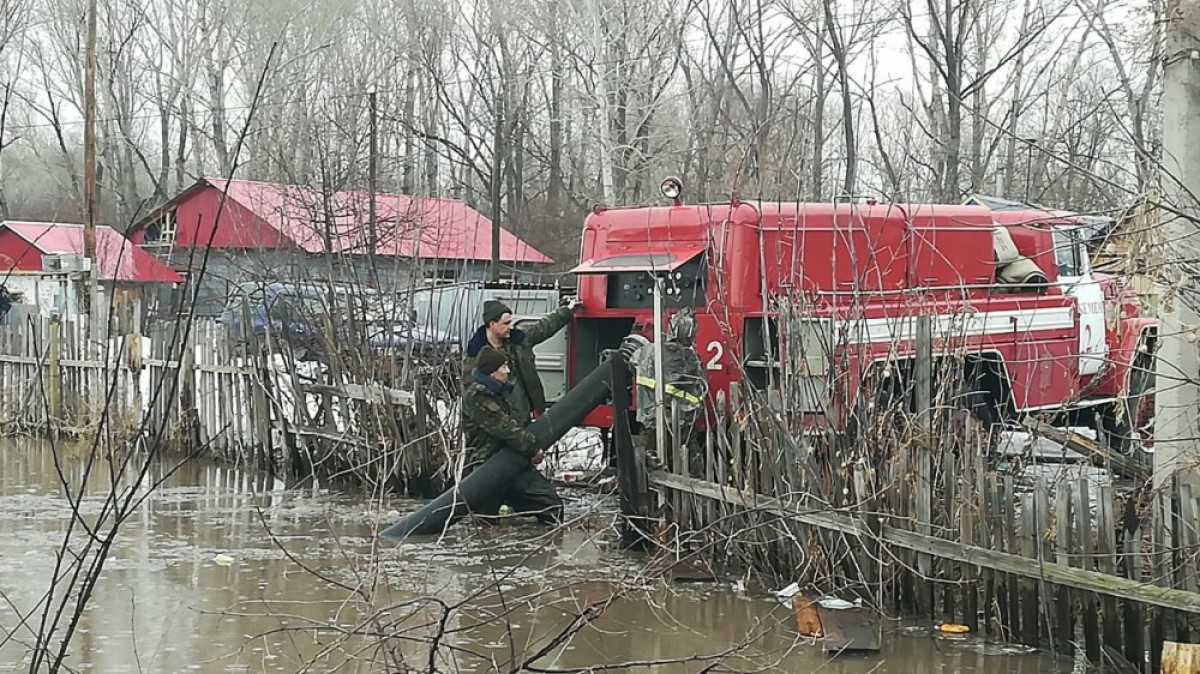Не спекулировать на покупке домов пострадавшим от паводков призвал Даниал Ахметов