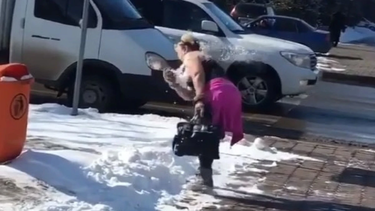 Скриншот из видео
