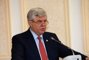 Фотография к новости: Божко обеспокоен приватизацией в селах и аулах