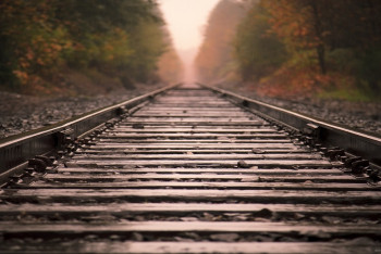 Фотография к новости: Поезд насмерть сбил гражданку Узбекистана в Карагандинской области