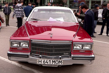 Фотография к новости: Выставка ретро-автомобилей прошла в Шымкенте