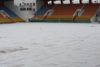 Фотография к новости: Проведение официальных футбольных матчей запретили на Центральном стадионе Актобе
