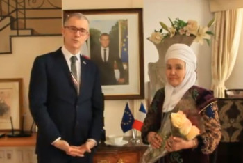 Посла Франции научили готовить наурыз-коже