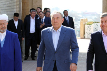 Фотография к новости: Нурсултан Назарбаев посетил Самарканд с рабочим визитом