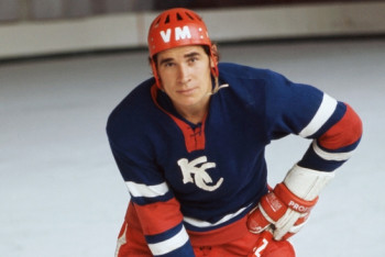 Фотография к новости: Чемпион мира по хоккею Юрий Шаталов покончил с собой