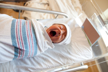 Фотография к новости: В каких областях выросла материнская и младенческая смертность рассказал Биртанов