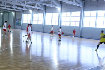 Фотография к новости: Футбольный комплекс открыли в здании заброшенной фабрики Актобе