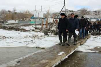Фотография к новости: В 9 регионах открыты пункты сбора гуманитарной помощи Аягозскому району ВКО