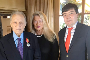 Фотография к новости: Орденом "Достық" наградили знаменитого дирижёра Зубина Мету