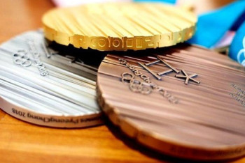 Фотография к новости: Мухамедиулы поздравил лыжника Колядина с золотой медалью на Паралимпиаде