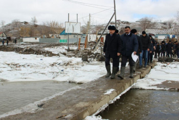 Фотография к новости: Пострадавшим от паводка в Аягозе будет оказана помощь – аким ВКО