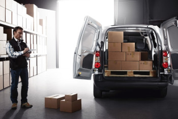 Фотография к новости: "Казпочта" сократит сроки доставки интернет покупок вдвое