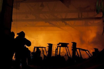 На шахте "АрселорМиттал Темиртау" вторые сутки не могут потушить пожар