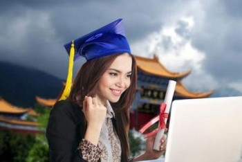 Фотография к новости: Выпускников казахстанских школ приглашают учиться в КНР с последующим трудоустройством