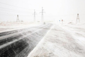 Фотография к новости: Гололед и усиление ветра ожидаются на большей части страны 12 марта 