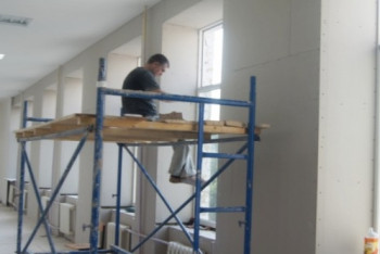 Фотография к новости: Построенная на казахстанские средства школа рушится в Бишкеке