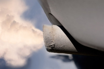 Парня и девушку из Кокшетау нашли мёртвыми в машине 